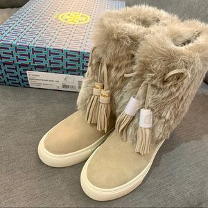 *NEW* Tory Burch Anjelica Fur Cuff Boot - sz 5